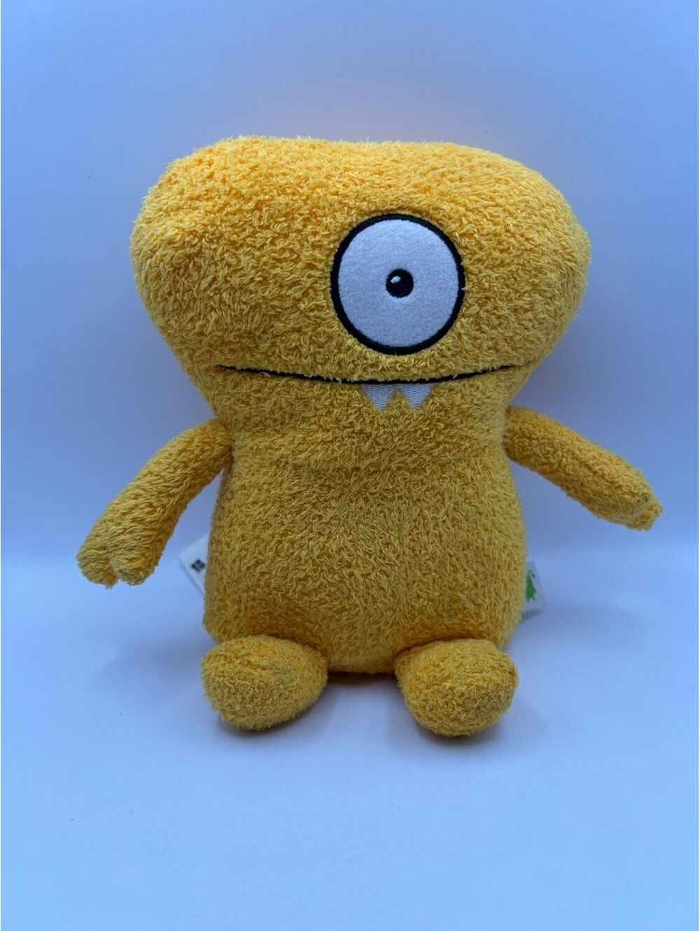 Hasbro Ugly Dolls Sincerely Dog Plush Toy 20 Cm Yellow Single Eye Applique